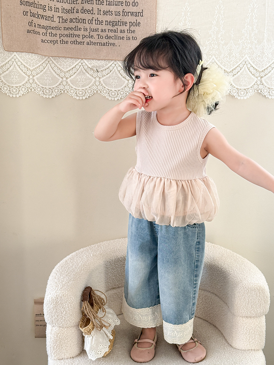 Ropa para niños de caña de pera Chaleco para niñas Estilo fino de verano 2025 Nuevo estilo Camiseta de botones para niños Ropa para bebés y niñas