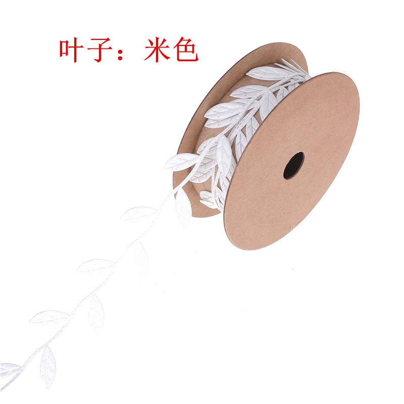 Fuente de la fábrica deja ultrasónico en relieve cinta no tejida encaje copo de nieve hojas de Navidad Correa decorativa ancho