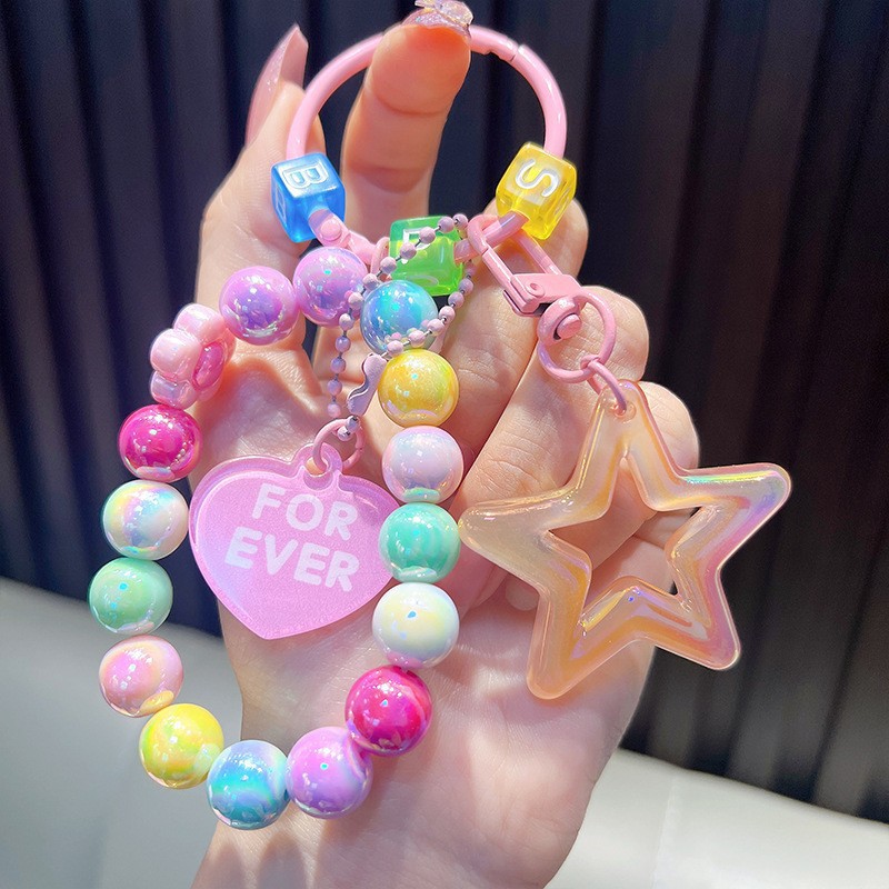 Cuentas de asiento osos colgantes de llaves de bolsos acrílicos exquisitos colgantes de llaves de automóvil colgantes pequeños regalos al por mayor