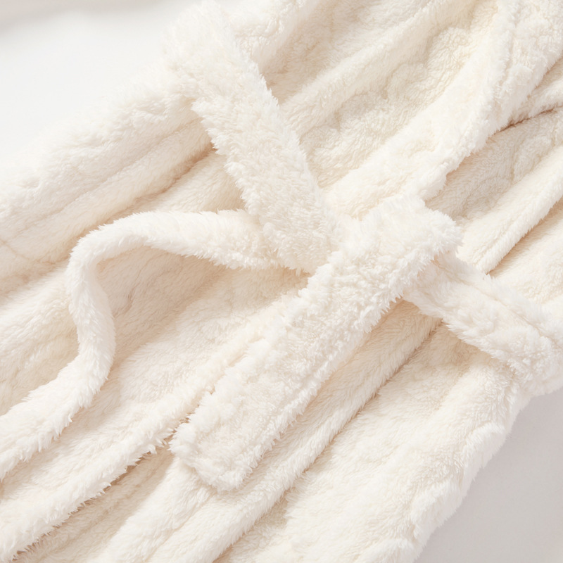 En stock Otoño e Invierno jacquard coral vellón espesado polar caliente de los hombres y las mujeres camisón espesado Albornoz pareja Pijamas