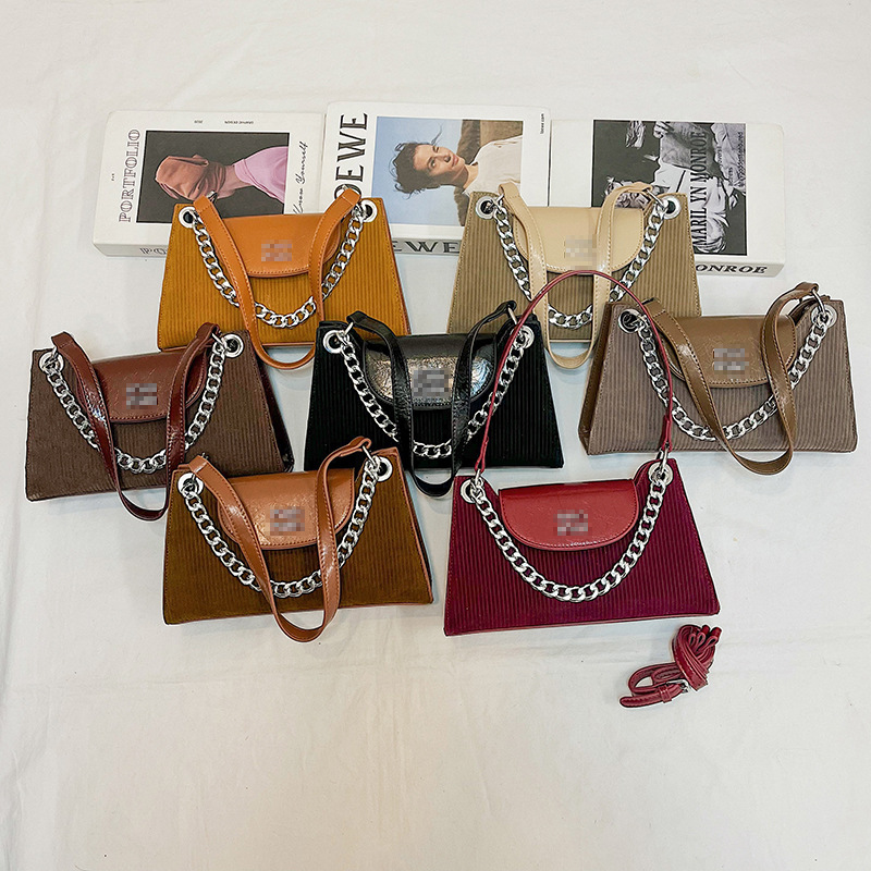 Bolsos transfronterizos para mujer 2024 nuevo estilo nicho de alta gama popular bolso cuadrado pequeño retro francés salvaje bolso de axila de un solo hombro