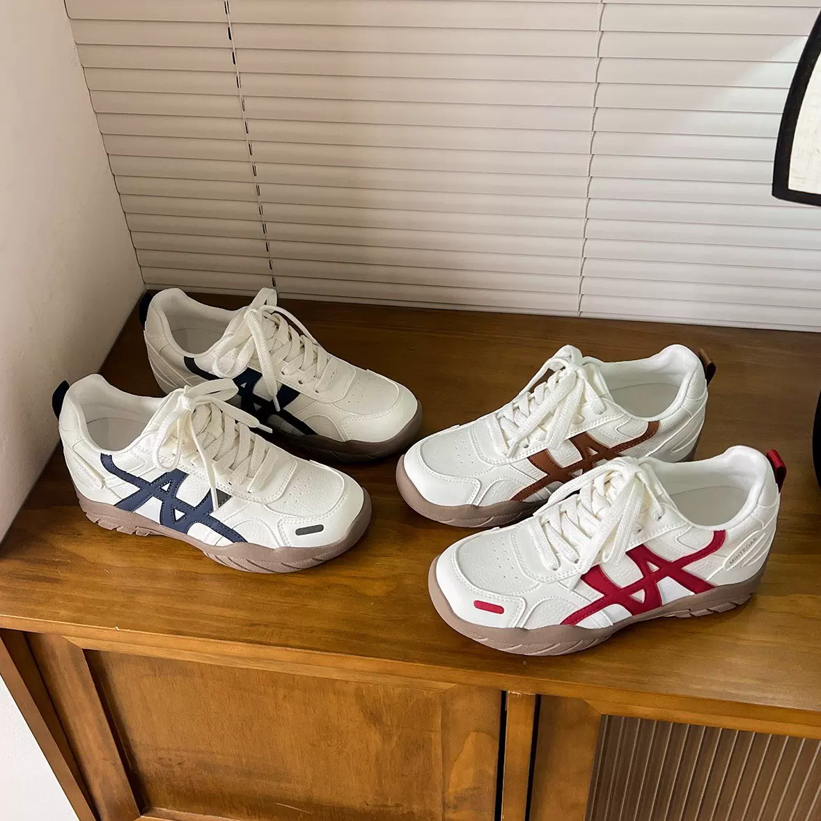 芭蕾德训鞋女厚底2026新款复古圆头拼色老爹鞋内增高休闲阿甘板鞋