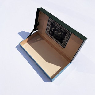 Fsc Certified Factory Customized Retro Creative Clamshell Gift Carton Set Packaging Box Jewelry Sales Display Box
