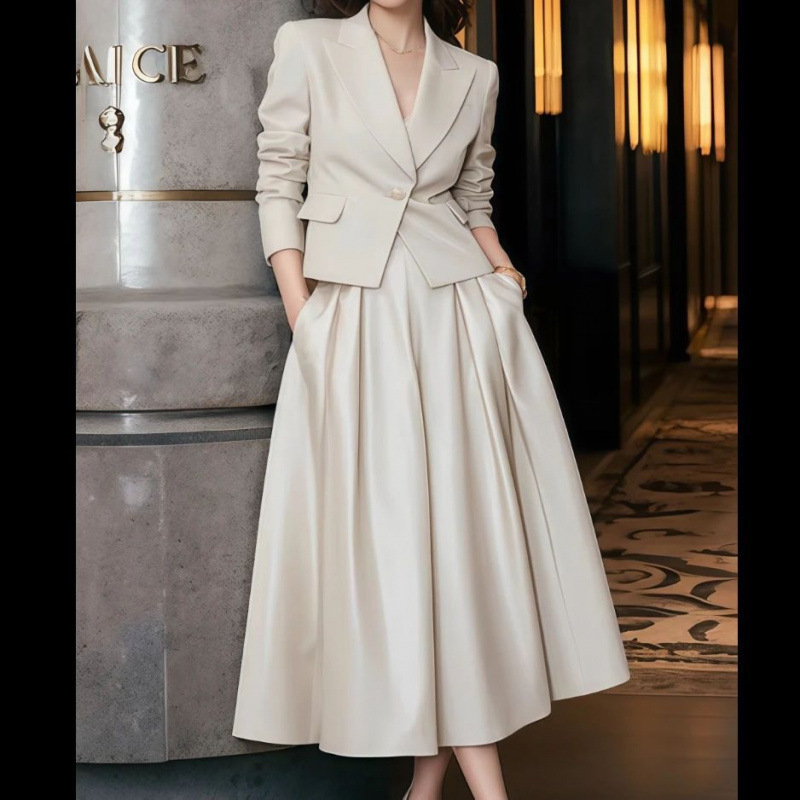 2025春装新款女装时尚穿搭两件套气质西装套装裙子高级感洋气通勤|undefined
