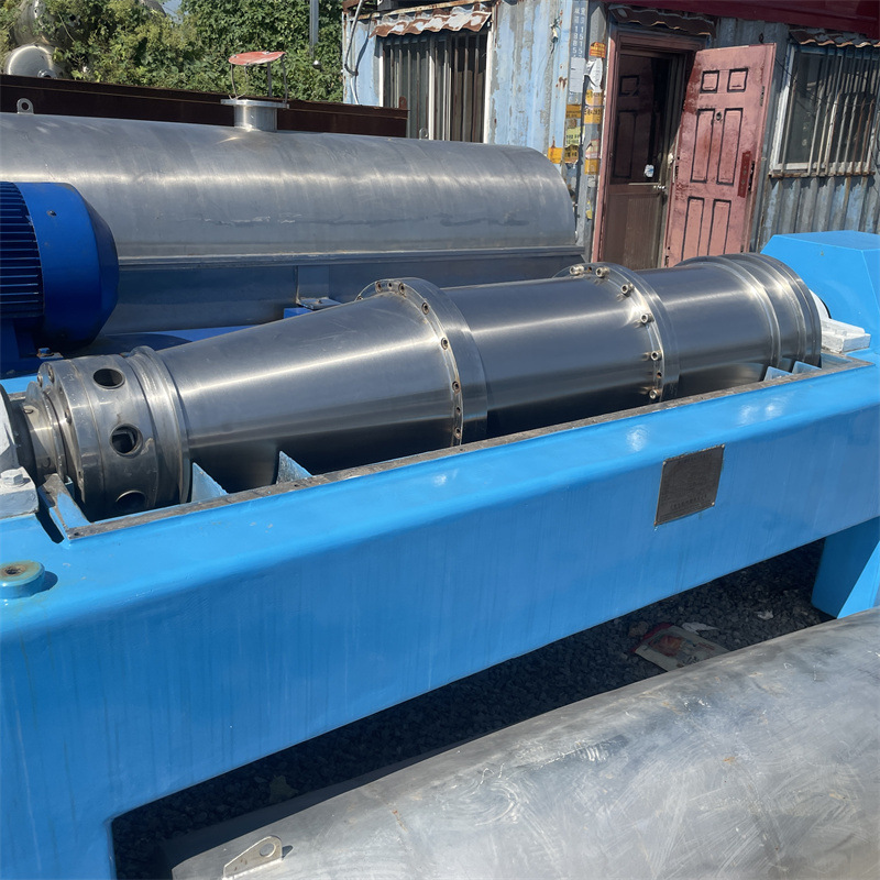 550型自动化卧螺沉降卸料离心机 二手自动化污泥脱水分离设备