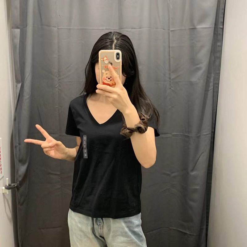 검은색