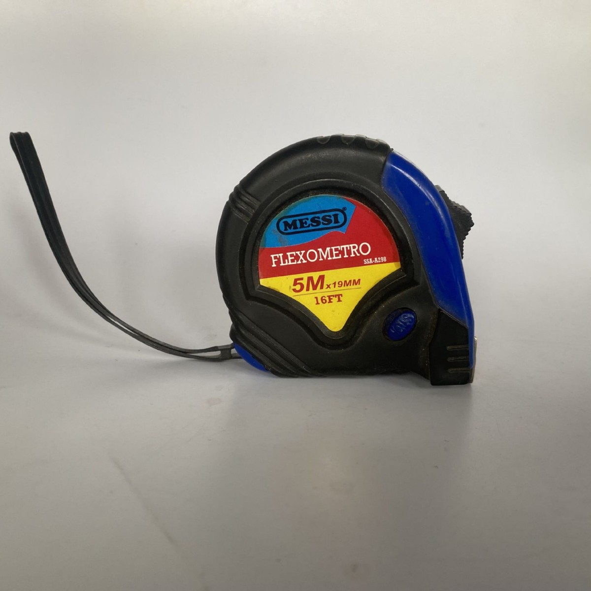 提供5m扇型包胶钢卷尺塑料卷尺