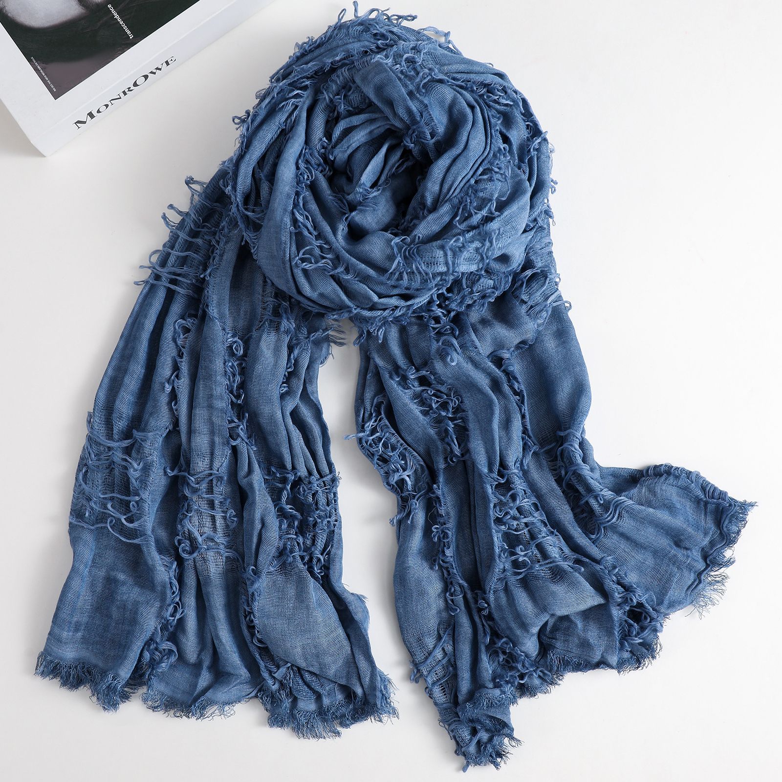 Wasteland-style distressed cotton scarf with raw edges, vintage dirty-dyed, battle-worn version headscarf, autumn and winter exotic style beggar's scarf