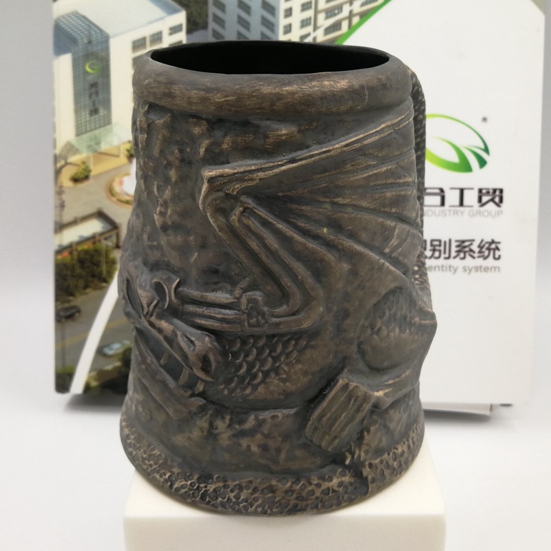 Taza de cerveza alemana de cerámica juego anime y taza circundante dragón cerveza bar taza personalización