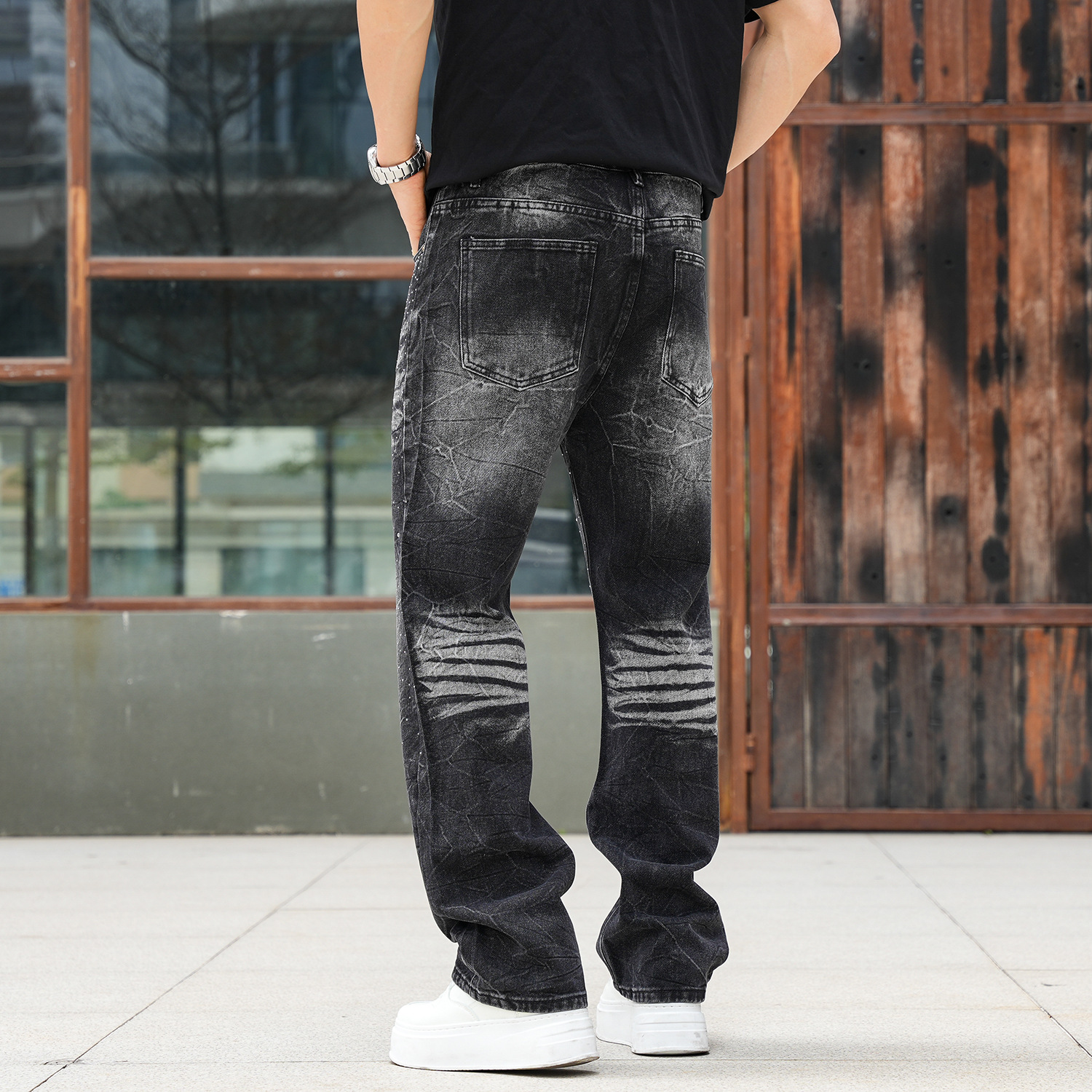 Jeans slim dritti neri effetto consumato da uomo con dettagli in strass - Pantaloni in denim di cotone stile hip hop streetwear per abbigliamento casual_voghion.com