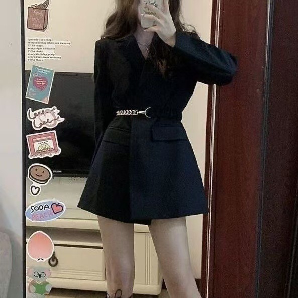 Black Blazer for Women, New Korean Style, Loose Fit, Turn-Up Sleeves, Fashionable, Simple, Double-Breasted, Suitable for Spring, Autumn, and Winter, Trendy Black Blazer for Women, New Korean Style, Loose Fit, Turn-Up Sleeves, Fashionable, Simple, Double-Breasted, Suitable for Spring, Autumn, and Winter, Trendy