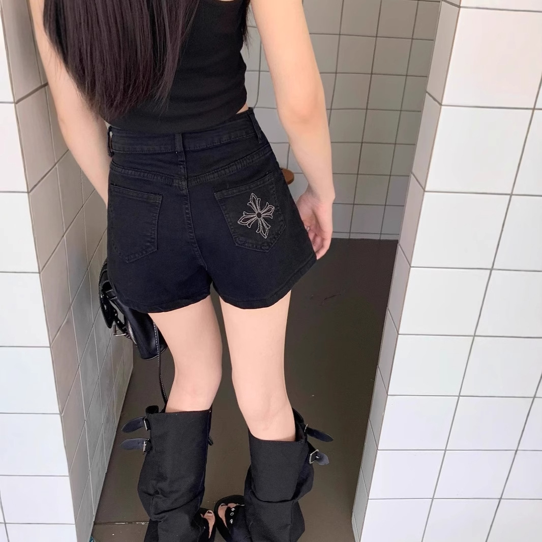 大码女装水洗刺绣黑色牛仔短裤女辣妹直筒修身显瘦包臀热裤潮2025