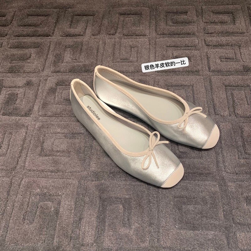 Spot Grape Mom's Same Style Round Toe Shallow Mouth Bow Showing Feet Small Flats Ballet Shoes Silk Goatskin Flats for Women