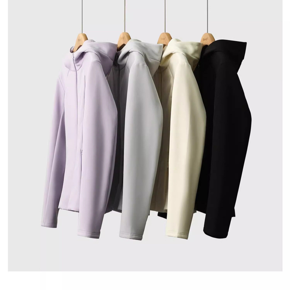 波兰进口三星95白鸭绒排骨羽绒服三合一防水冲锋衣连帽外套修身女