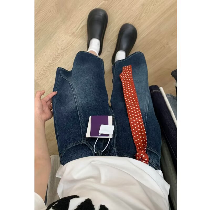 Men's red-washed denim jeans, autumn collection, plain color with printed patterns, stretchy, slim-fit, slightly tapered, cropped length, suitable for fall and winter Men's red-washed denim jeans, autumn collection, plain color with printed patterns, stretchy, slim-fit, slightly tapered, cropped length, suitable for fall and winter