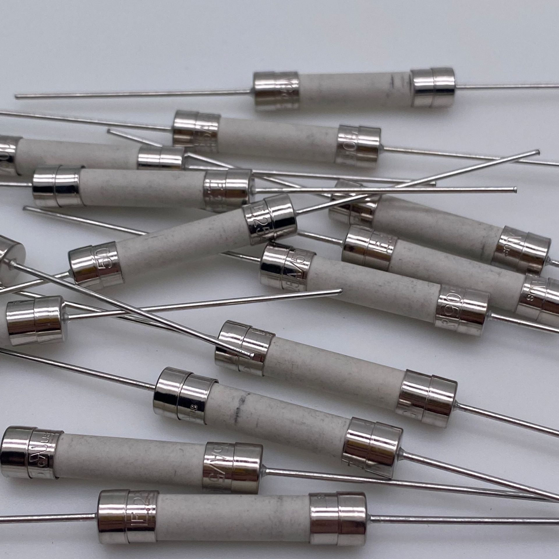 Littelfuse  0505025.mxep 陶瓷保险管6*30  25A  500V