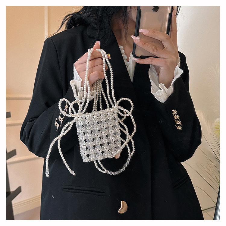 Women's Small PVC Solid Color Cute Streetwear Beading Square Open Crossbody Bag display picture 5