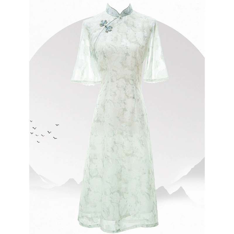 Зеленый свежий чонсам молодой высококачественный темперамент улучшает повседневные новые платья для девочек