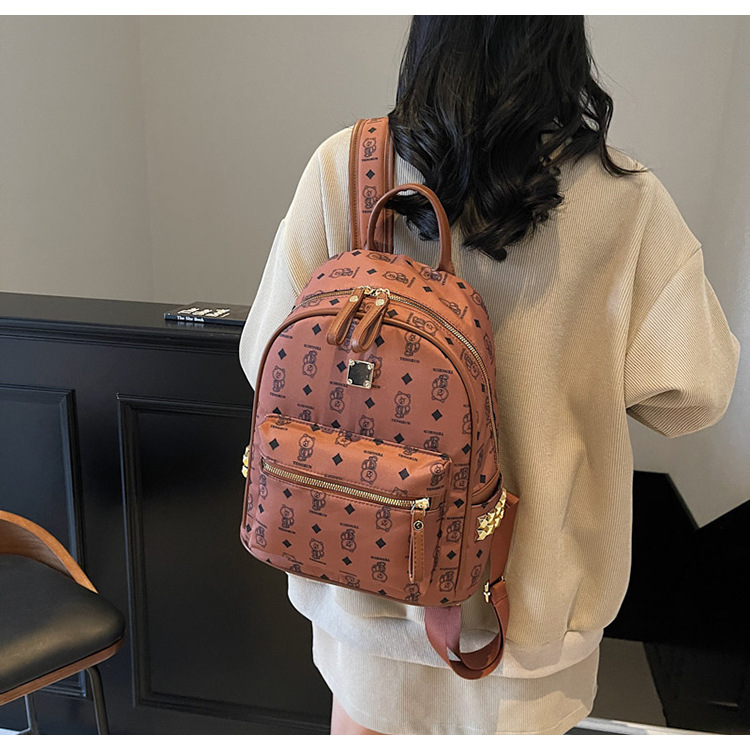 A cute little bear backpack for female college students in 2025, a new fashionable and trendy backpack with a large capacity undefined