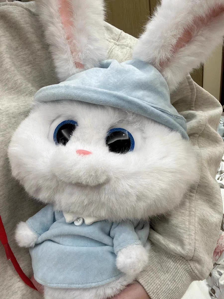 Coelho de Pelúcia: Snowball With Pajamas