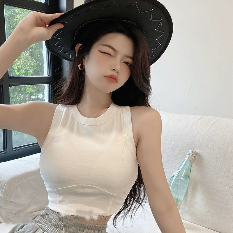 Горячая девушка из хлопчатобумажного жилета подтяжка с нагрудным ковриком