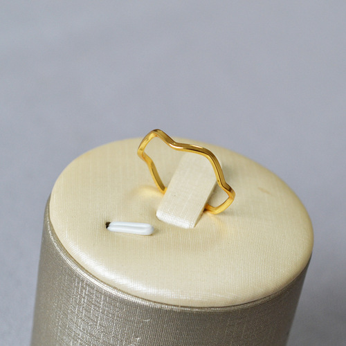 Minimalist Simple Wave Curve Brass Gold Plated INSPort Inspired Delicate Layered Band Fashion Personality Ring Index Finger Ring
