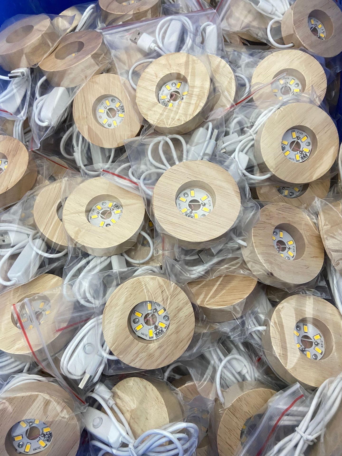 Kauçuk ahşap aydınlık kristal taban USB arayüzü 5V anahtarı aydınlık taban gece lambası masif ahşap yuvarlak lamba tutucu
