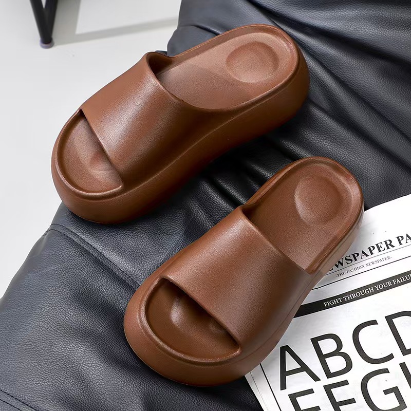 Nuevas zapatillas Eva para mujeres con suelas gruesas de 6 centímetros antideslizantes y ocio en verano, zapatillas frías para mujeres de color sólido en la playa