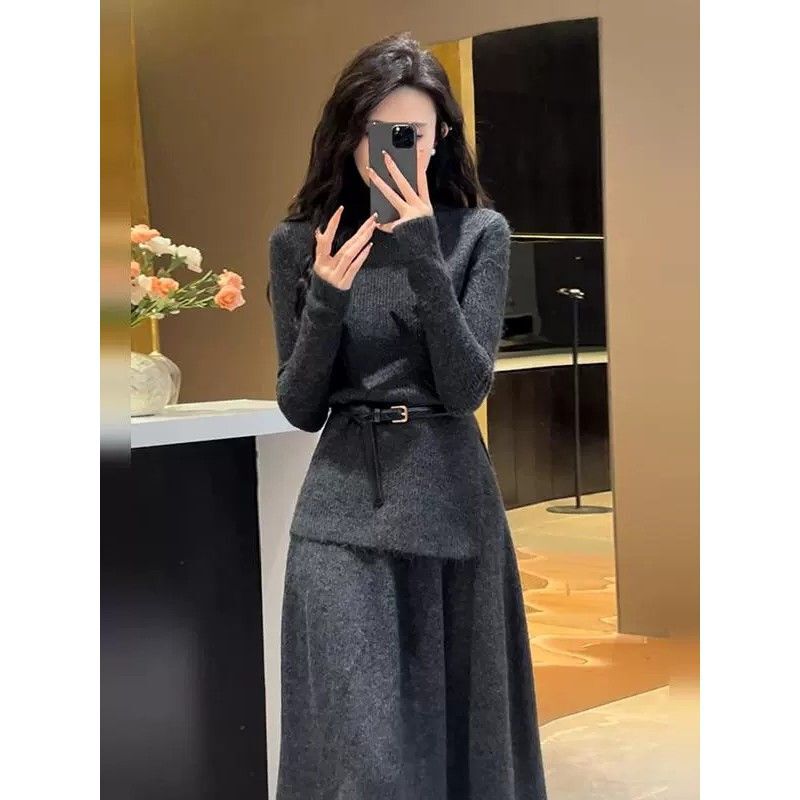 Korean Style Fashionable Lazy Style Suit, Soft Waxy Sweater, Deep Winter Wear, Matchinging Skirt, Two-Piece Trendy Set