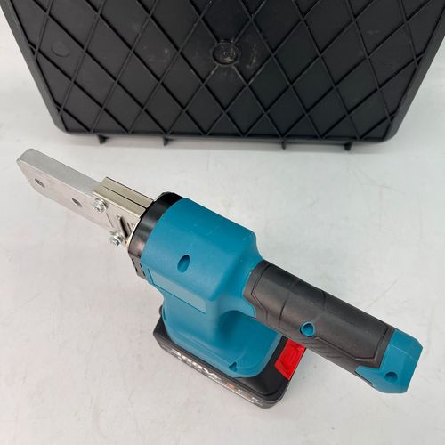 Manufacturer of lithium electric hot melter wireless rechargeable water pipe digital display temperature adjustment welding pipe welding machine for plumbers and electricians