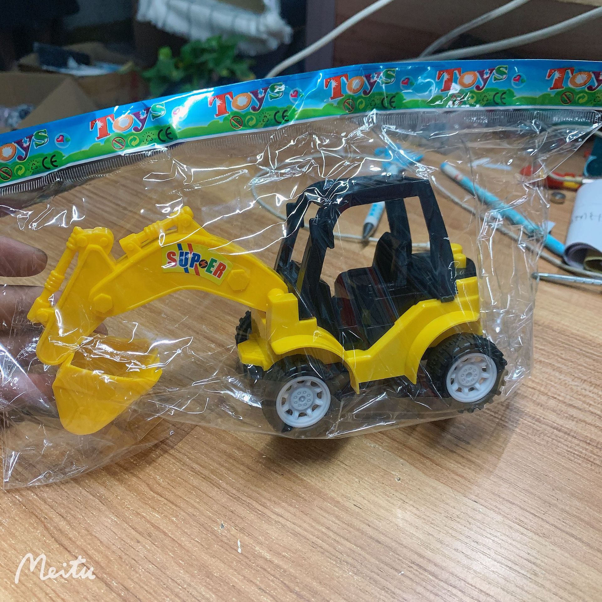 单个轮子挖掘机玩具 挖土机两元店货源3元店地摊货源