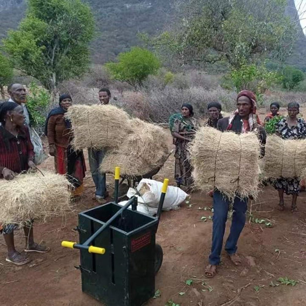 Manual Hay baler人力打捆机 (2)_副本