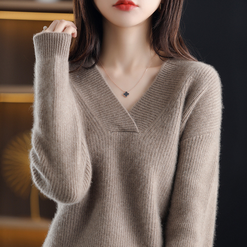 Lazy style elegant all-match V-neck pullover bottoming shirt for women 2024 autumn and winter New loose slimming sweater