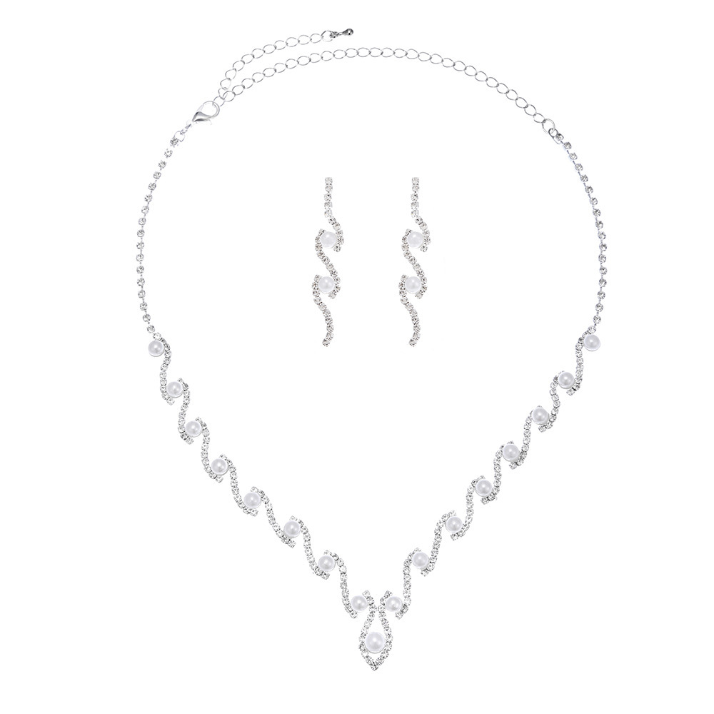 Style Simple Foudre Le Cuivre Incruster Zircon Femmes Des Boucles D'oreilles Collier display picture 1