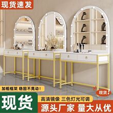 Ӱ����y̨���һ��y̨С���ͺ�����y�����I����Ժ���y�����D����