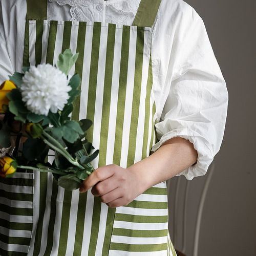 Korean-style fashionable quick-dry tank top-style apron, Japanese dotted striped fresh kitchen apron