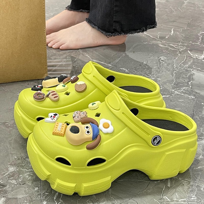 超厚の爆発物は汗を流します。|undefined