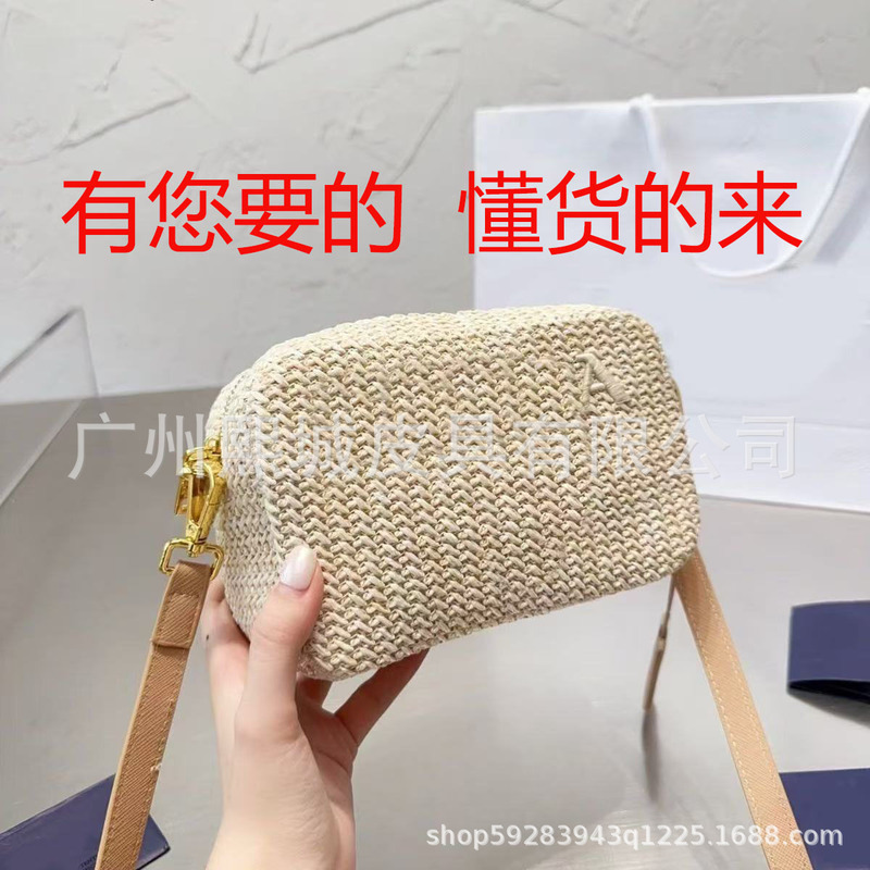 跨境真皮老花十字纹菱格鱼子酱链条流浪包购物袋凯旋门2024新单品|undefined
