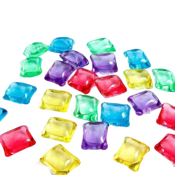Concentrated laundry capsules strongly flavoured