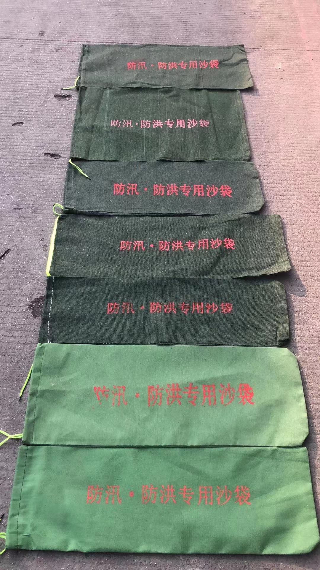 成都防汛沙袋厂家 现货防汛抗洪洪布沙袋 抗洪沙袋 吸水澎胀袋