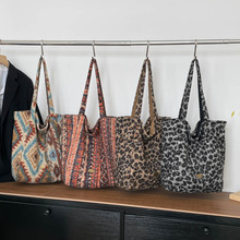 2025秋冬新款百搭双面可背毛呢托特包慵懒单肩包大容量复古腋下包