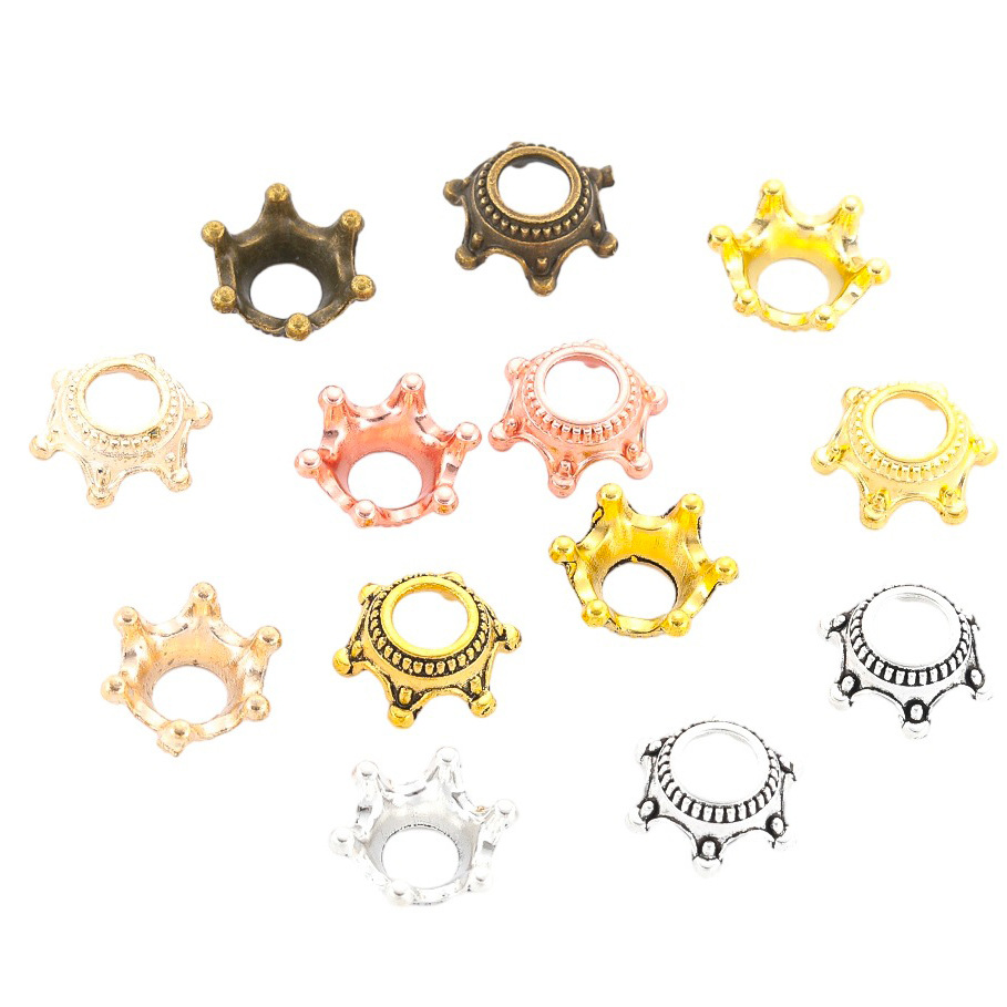 Retro fashionable pendant