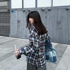 日系复古格子长袖衬衫女春夏宽松慵懒风设计感休闲衬衣外套
