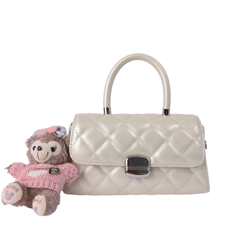 Transfronterizos lujosos bolsos diarios de moda extranjera versátil bolsos de brazo de viaje pequeños bolsos de hombro de diamante frescos