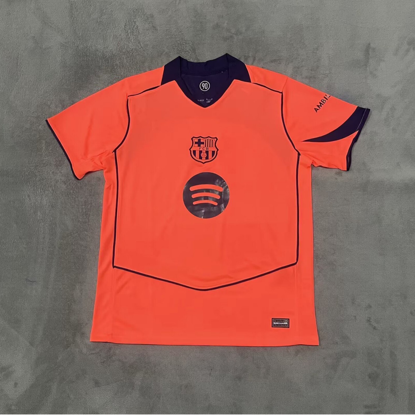 25-26 Fabricante especial de ropa de fútbol venta directa de una camiseta de malla camiseta de mangas cortas ropa de fútbol deportiva