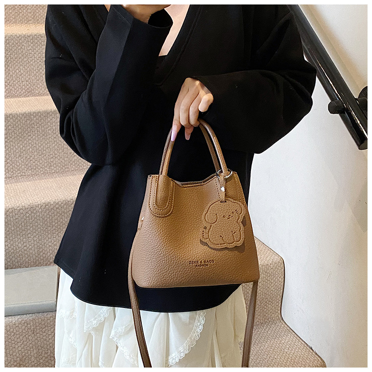 2025 Simple and casual hand-held small bag, new trendy and fashionable commuter crossbody bag, summer vegetable basket bucket bag undefined