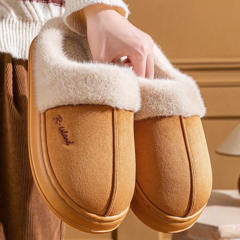 2025 Cotton Slippers for Women, New Winter Style, Plush, Warm, Thick-Soled, Non-Slip Floor Cotton Shoes for Men, Suitable for Outdoor Wear, Wholesale
