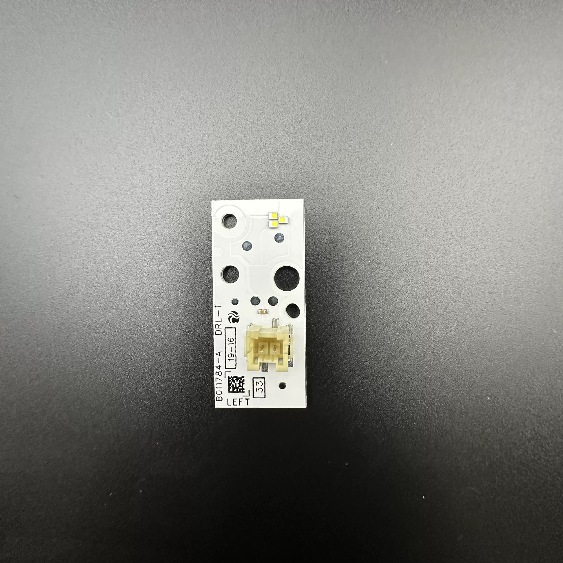 Suitable for Audi A3 17-19 Led Headlight Daytime Running Light Source Light Guide Strip to Solve the Yellowing of Daytime Running Lights
