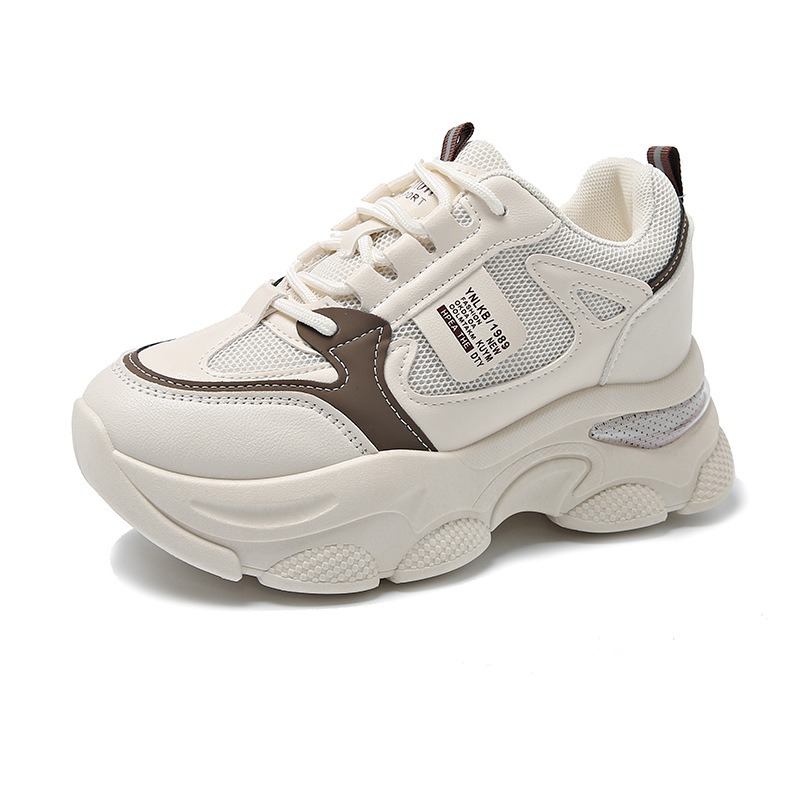 Zapatos respirables de tela de tela de fondo grueso para mujeres 2025, nuevos zapatos deportivos casuales de primavera y verano para mujeres.