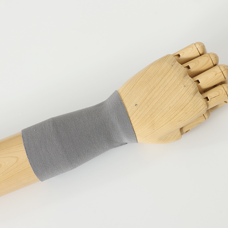 モーダルは腕を保護して肘を保護します。